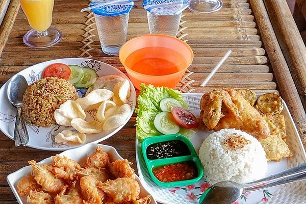 Kapal Bambu Restoran Langkat