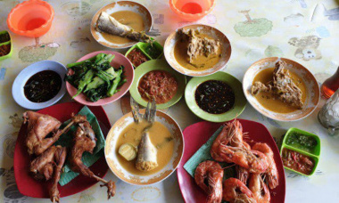 Wisata Kuliner Mangga Bridge