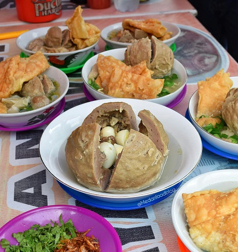 Kuliner Bakso Arema Medan