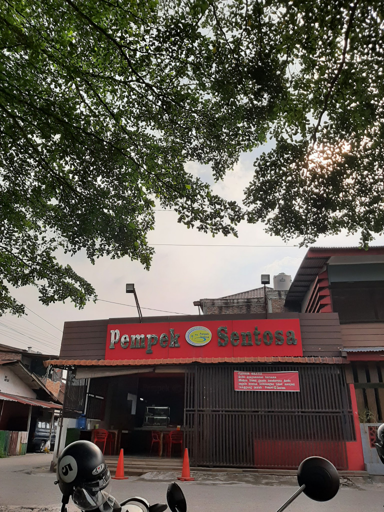 Kuliner Pempek Sentosa Medan